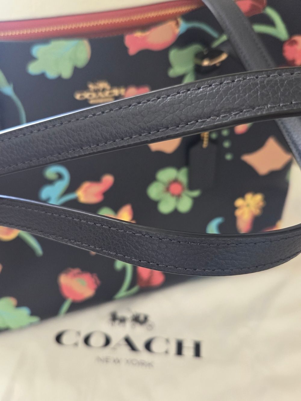 Coach Mollie Tote With Dreamy Land Floral Print - Picture 10 of 11